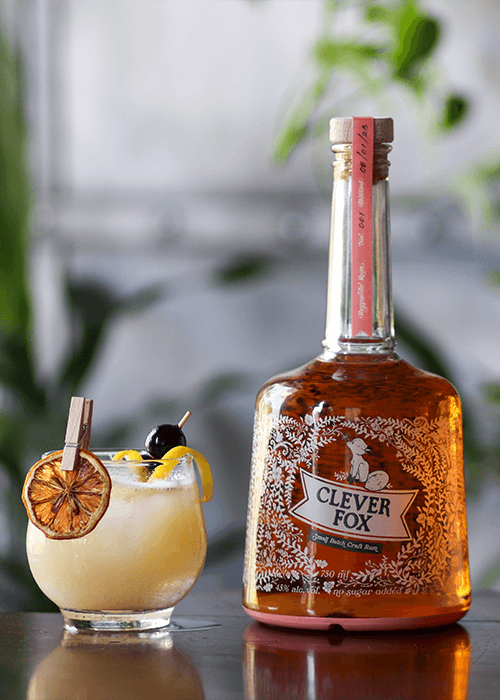 http://cleverfoxrum.com/cdn/shop/articles/clever-fox-resposado-rum-and-rum-sour-vertical.png?v=1691000376